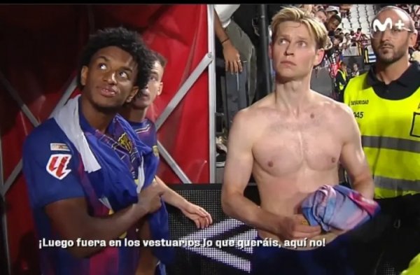 Người chơi Barcelona đã bị người hâm mộ Vallecano mắng: ngay cả khi bạn ăn cắp thứ gì đó, bạn không thể thắng! Muốn gửi áo để ra ngoài
