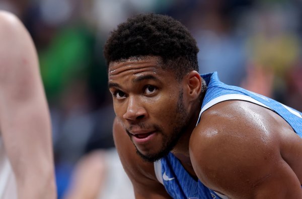Barkley: Bucks đã cố gắng hế