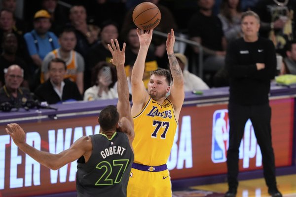 Doncic: Anh ấy có thể chơi h